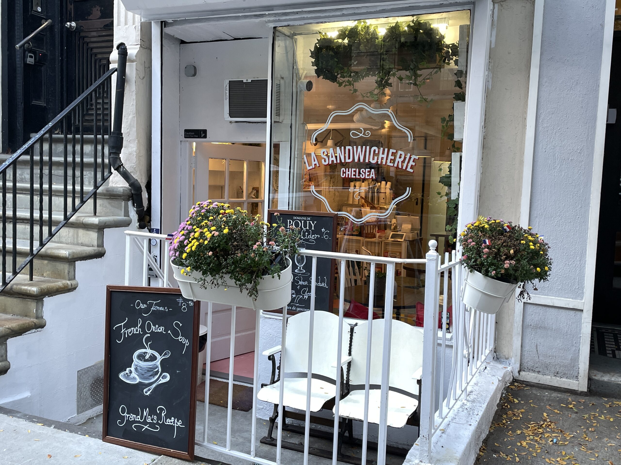 Neighbors and sandwich shop clash over liquor license in Chelsea