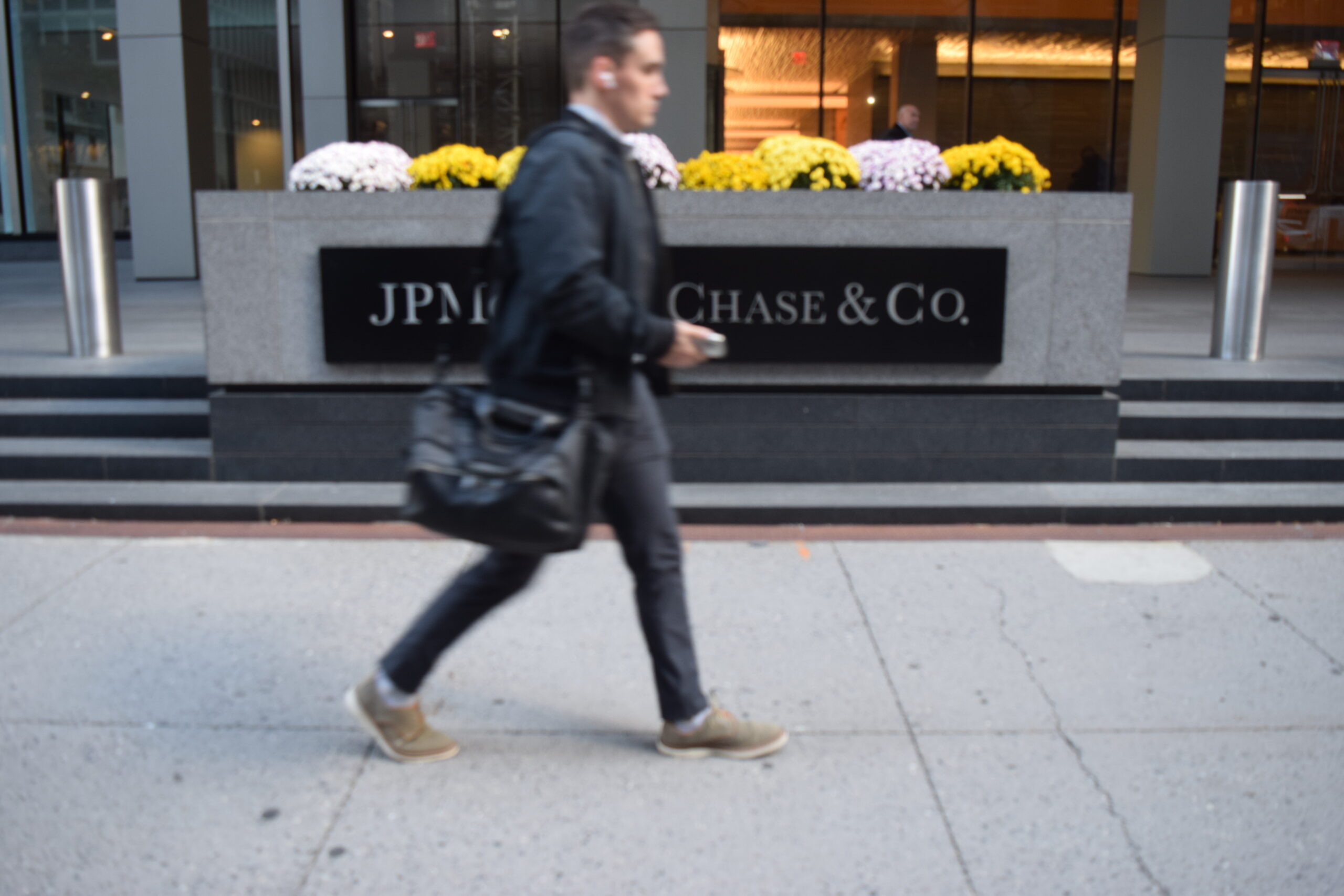 Inside J.P. Morgan’s new 80-hour work week